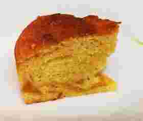 柿ジャムを使ったパウンドケーキ。