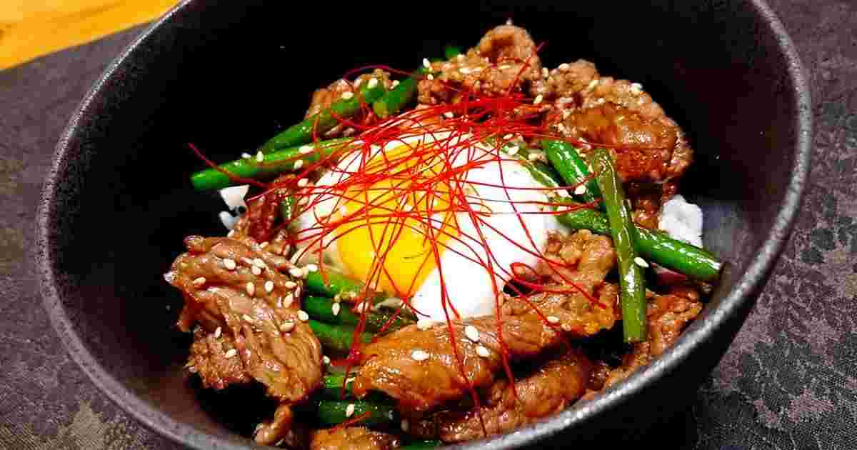 夏ごはんにぴったりのスタミナ系レシピ「甘辛スタミナ牛丼」