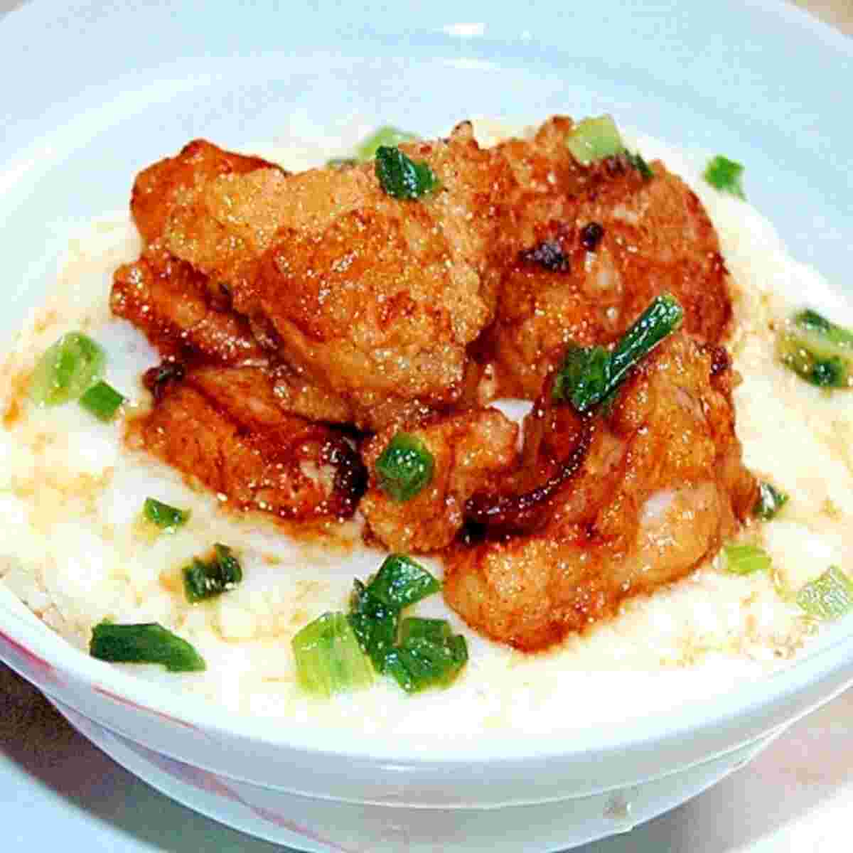 とろろがたっぷりのがっつりからあげ丼