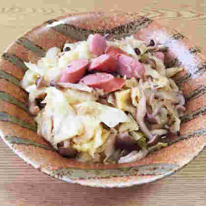 ベーコンとキャベツとしめじの和風蒸し煮