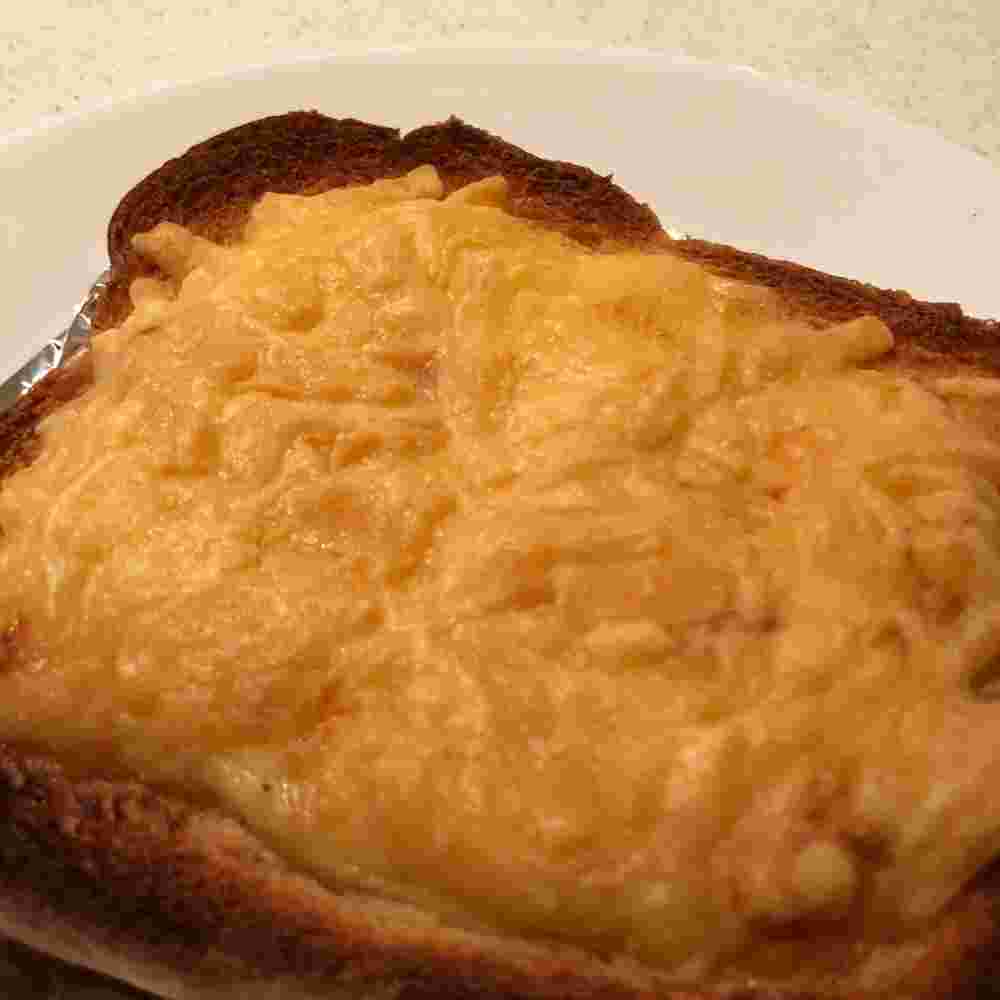 パンの中に入ったグラタン」