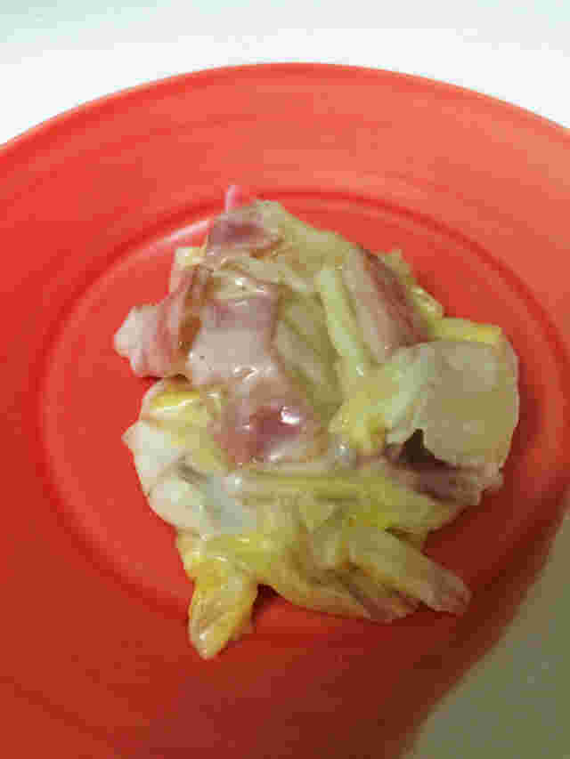 人気離乳食レシピで作るベーコンと白菜のホワイトソース