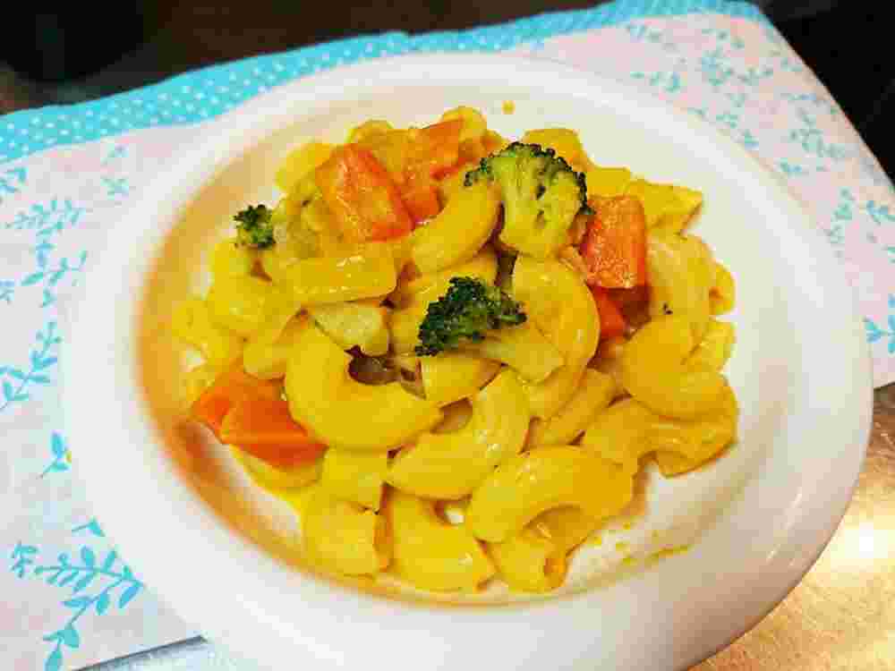 人気離乳食レシピで作るベーコンが入ったカボチャマカロニ