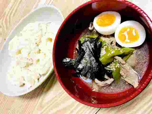 そうめんを酸辣湯につけて食べる酸辣湯麺風つけ麺