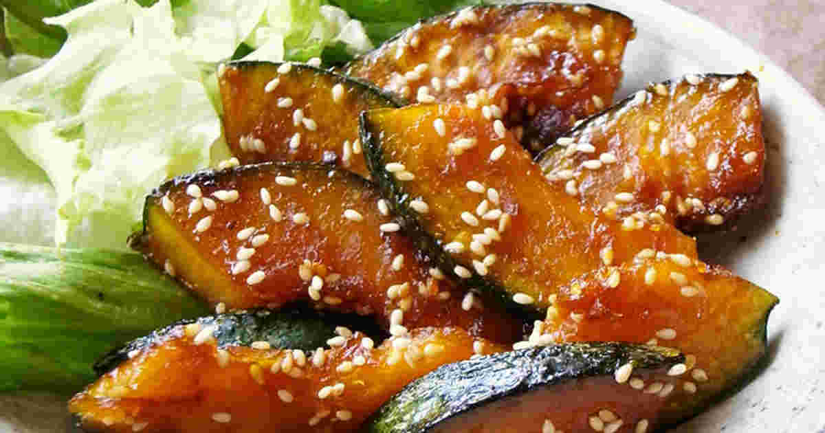 かぼちゃを使った料理が器に盛り付けられている様子