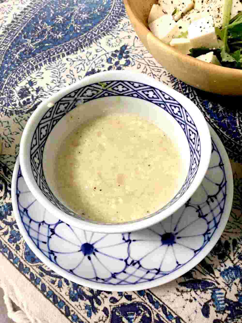 カリフラワーの豆乳スープ