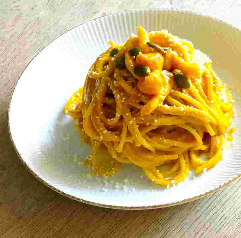 かぼちゃとなめこのクリームパスタ