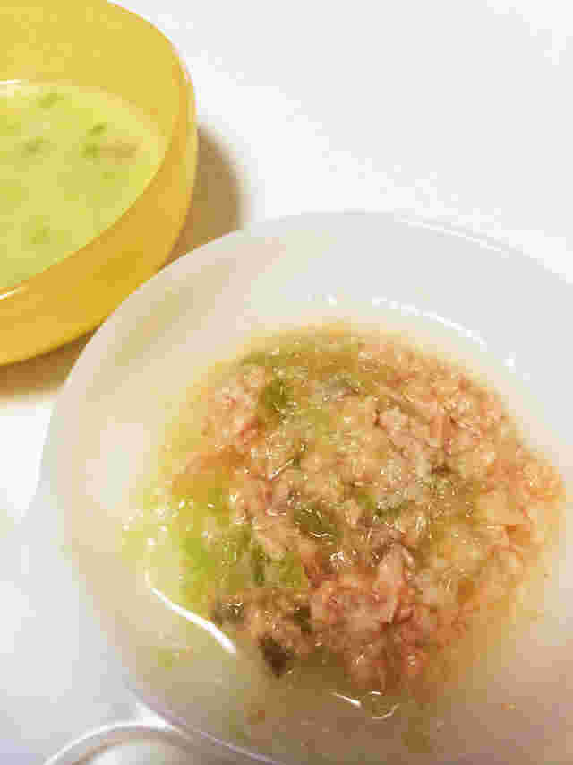 離乳食の鮭とズッキーニの柔らか煮
