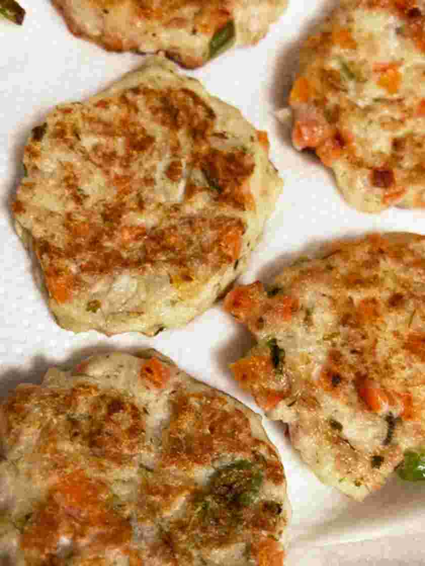 離乳食後期から食べられるかつおハンバーグ