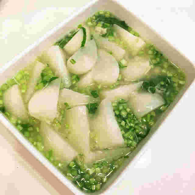 離乳食後期から与えられるかぶとホタテ缶のとろみ煮