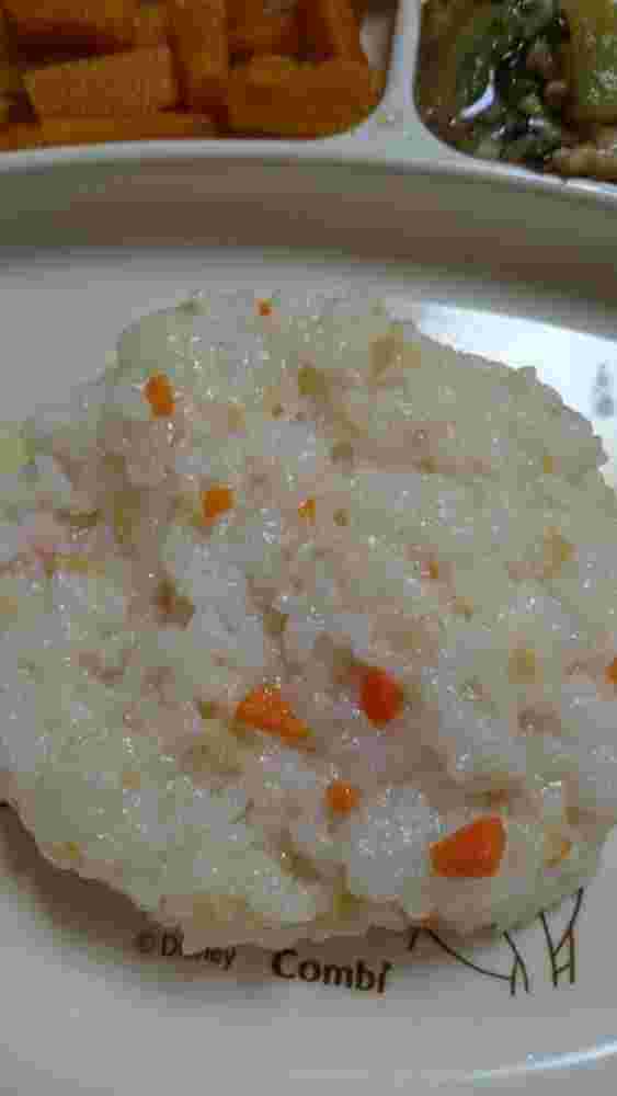 離乳食の高野豆腐と人参を使った混ぜご飯
