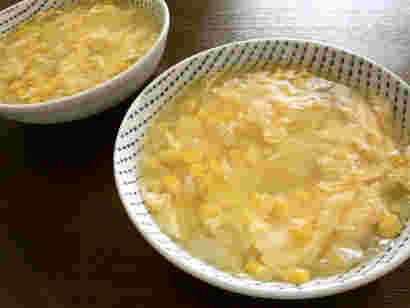 スイートコーンを使った卵の中華スープ