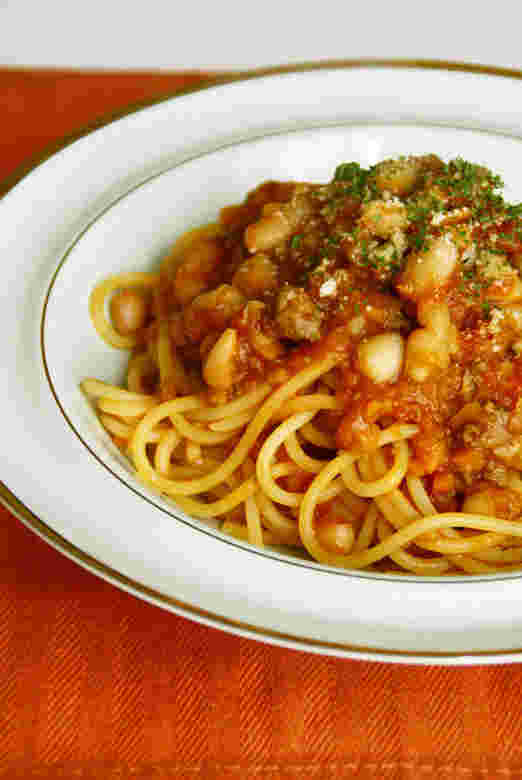 白いんげん豆のボロネーゼ