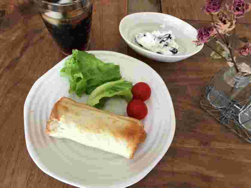 食パンで作るホットドッグ