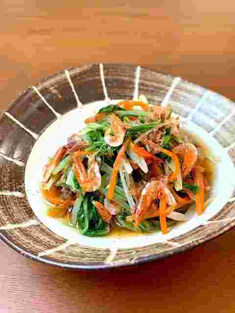 晩御飯のおかずにおすすめの水菜と桜えびの和え物