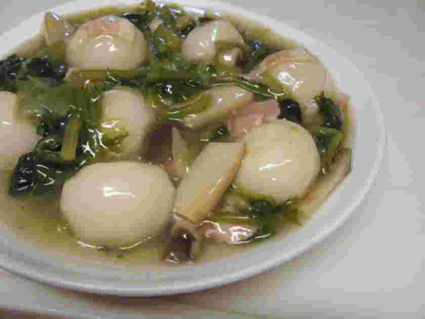 かぶの葉っぱときのこを使った中華の煮物