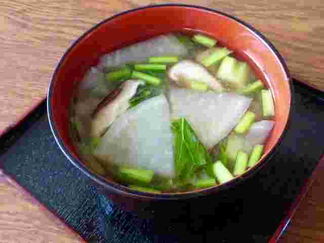 かぶの葉っぱとかぶを使った味噌汁