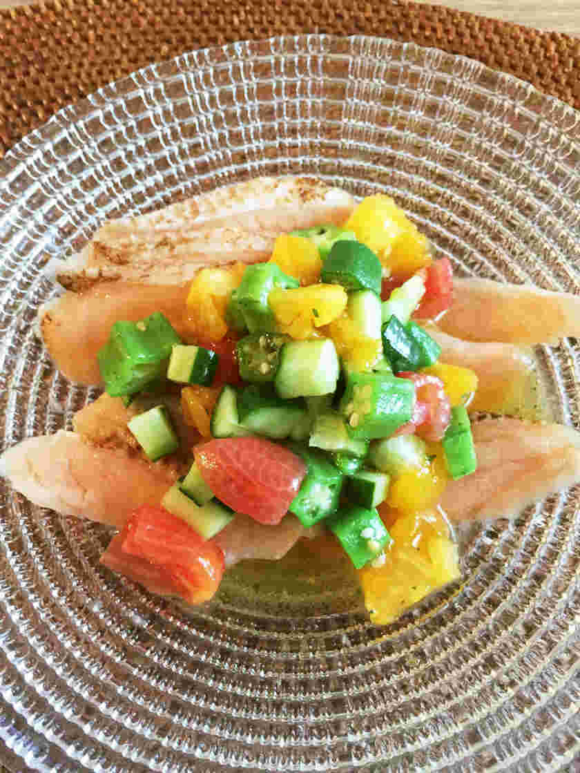 炙りサーモンの夏野菜マリネソース