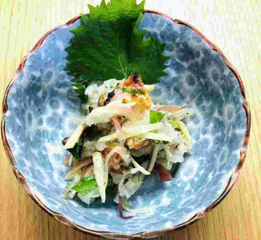 鮭の皮のさっぱり和え