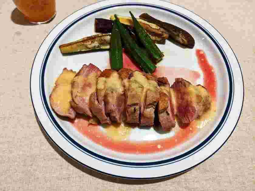 鴨のローストメロンソースがけ
