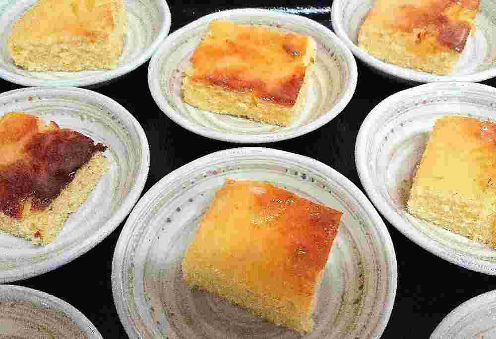 ココナッツパウダーを使ったココナッツレモンケーキ