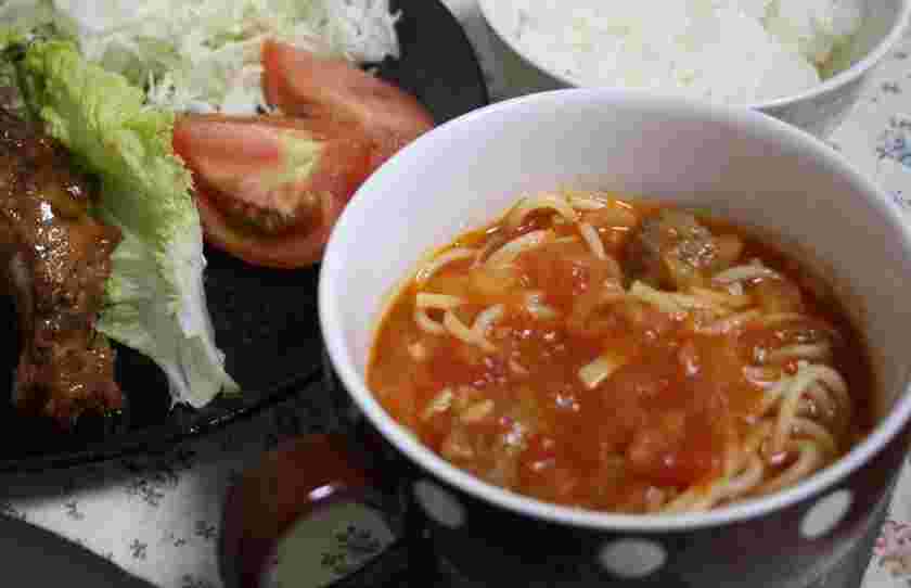 肉団子入りトマトスープパスタ