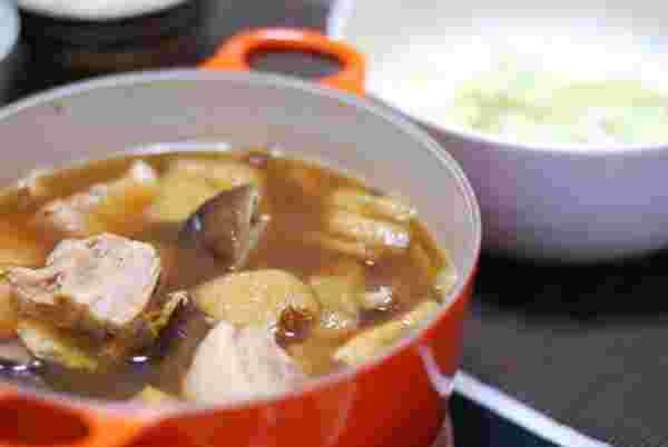 エスニック料理で人気のマレーシアの肉骨茶
