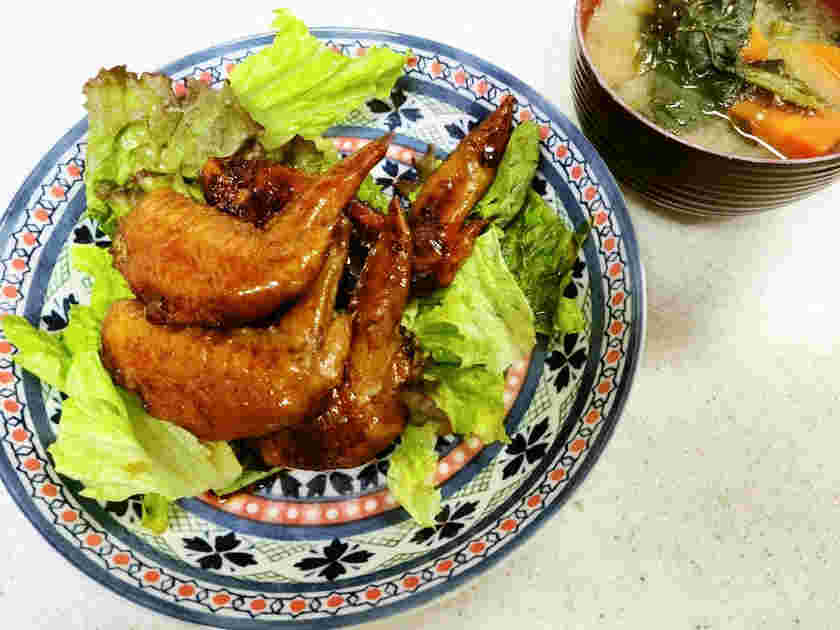 鶏肉の手羽先のレモン照り焼き