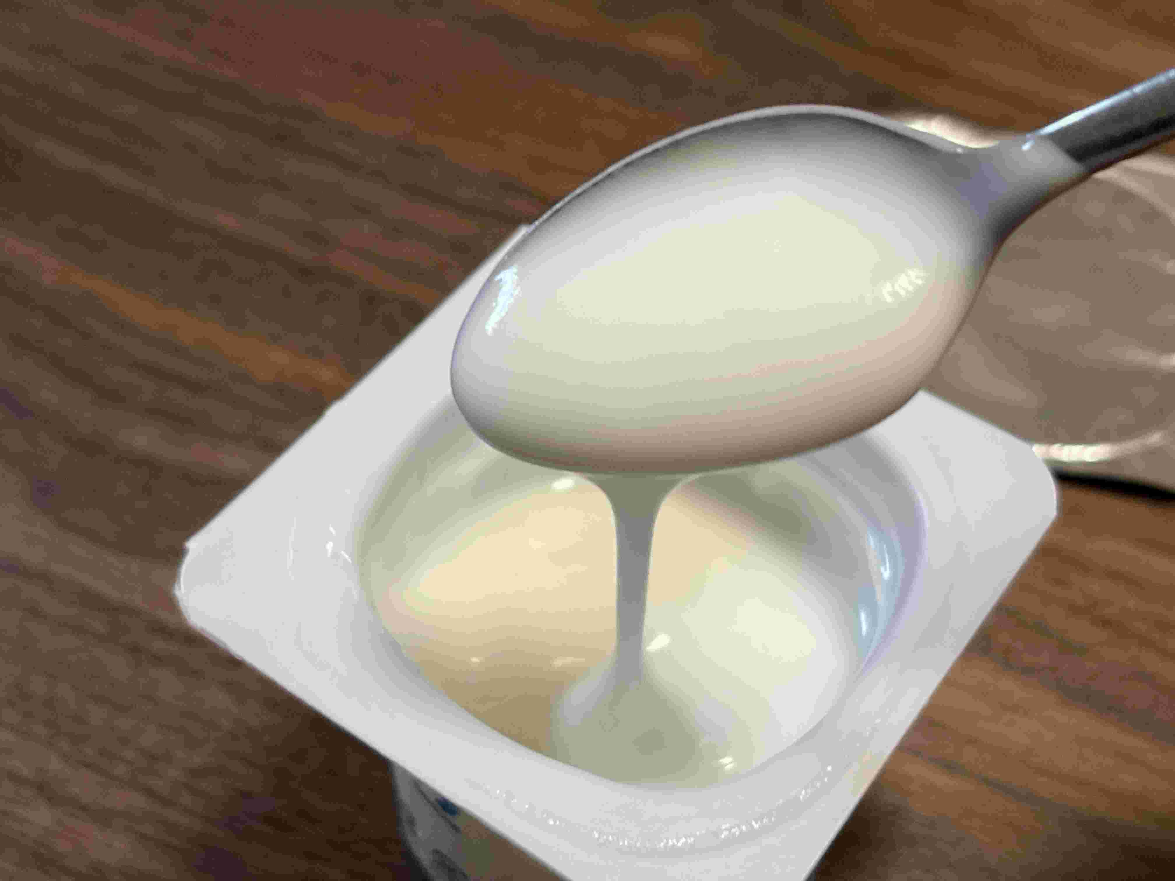 カップに入ったヨーグルト