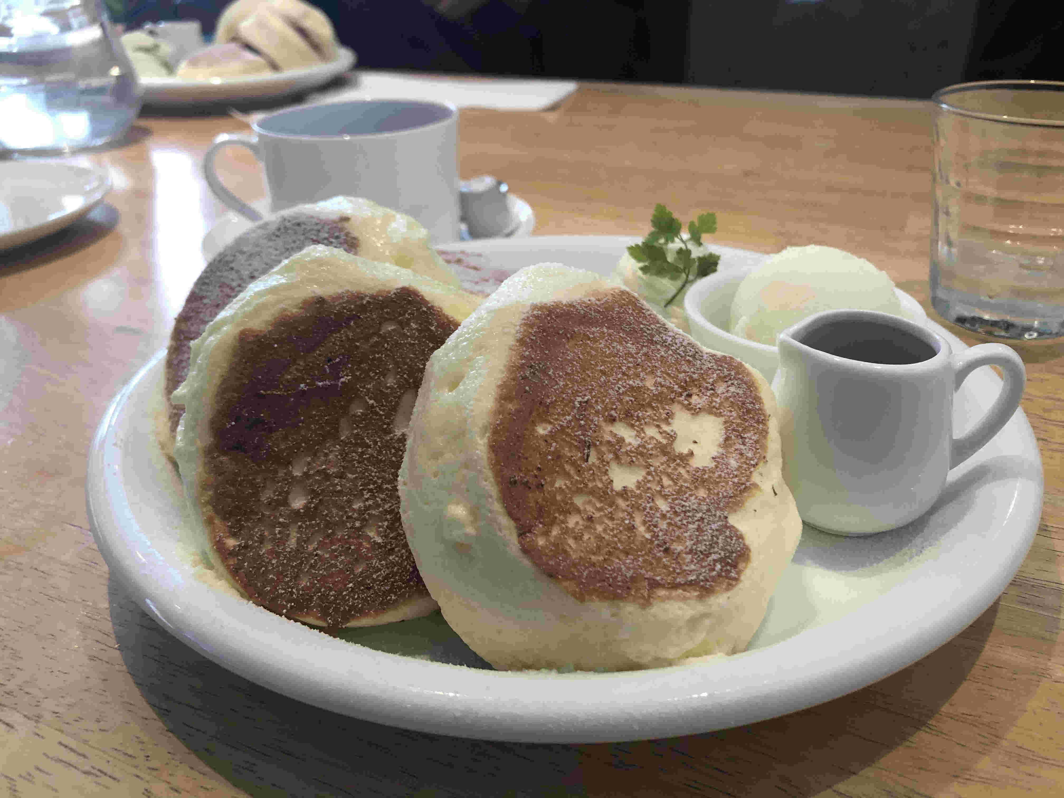 幸せのパンケーキとソース