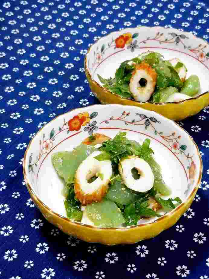 刺身こんにゃくとちくわのシソ和え