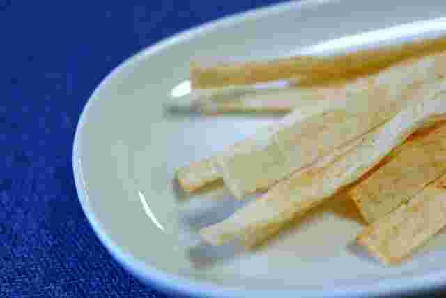 ピリ辛味のタラのおつまみ
