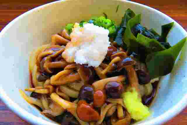 きのこをたっぷり加えたきのこダイエットうどん