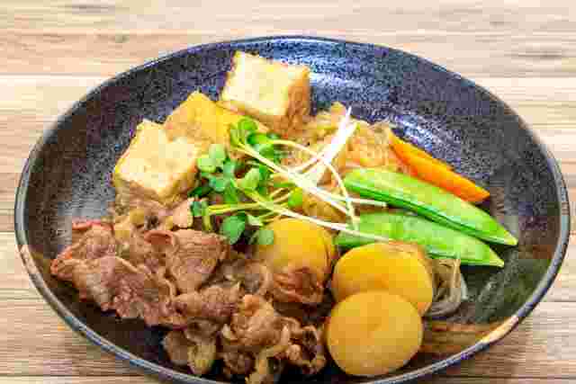 具沢山な変わり種肉じゃが