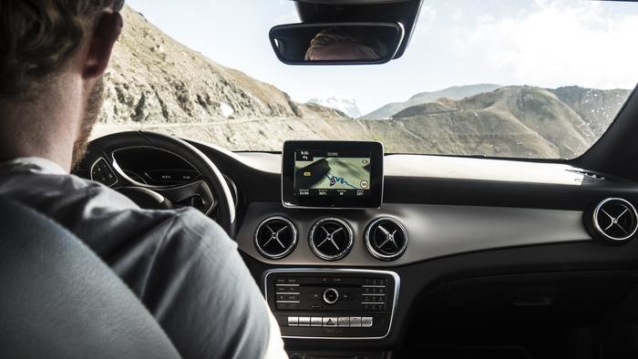 正しいドライビングポジションとは?|車の運転の基本