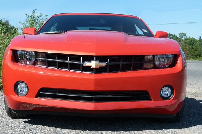 トランスフォーマーのバンブルビーの車種|値段・最新の車