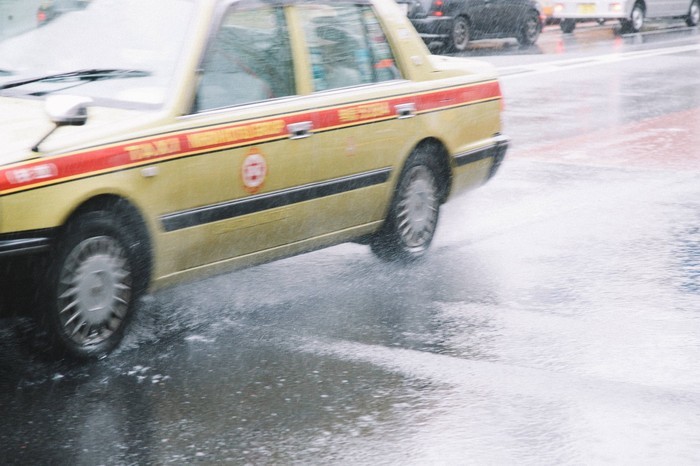 【状況別】車の上座の位置と理由|7人乗り/自分が運転
