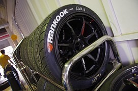 タイヤのワイヤーが見える場合・切れる場合・応急処置の方法