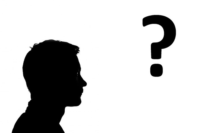 チャイルドシートの助手席への付け方・日除け方法・法律違反?