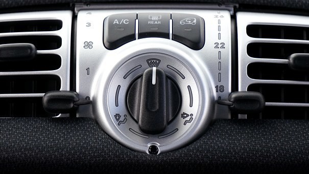 車のスイッチのパネル・取り付け方法・配線方法