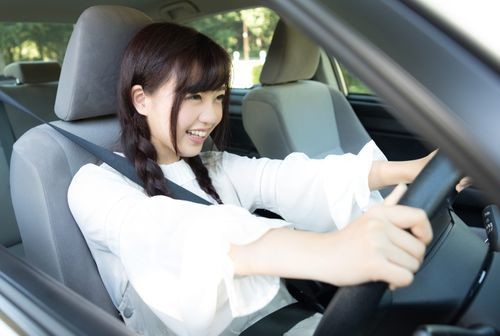 【メーカー別】車のペーパークラフト一覧|簡単/精密/トヨタ
