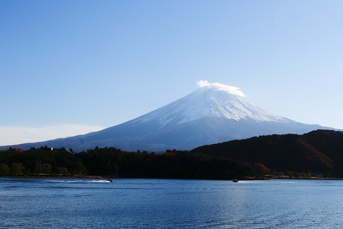 河口湖付近で日帰り温泉10とディユース施設4