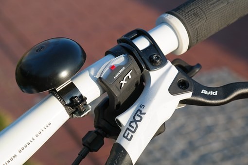 自転車のグリップ交換|方法・工賃・グリップの選び方・交換トラブル