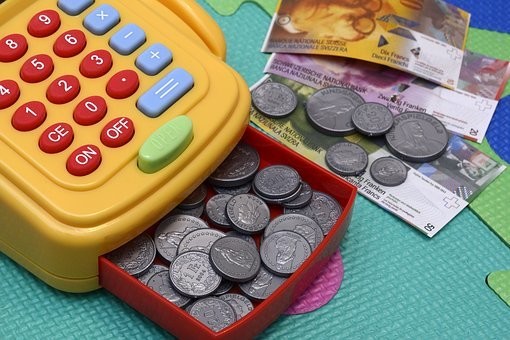 グランフロント周辺の安い駐車場料金比較|混雑時間と状況・無料はある?