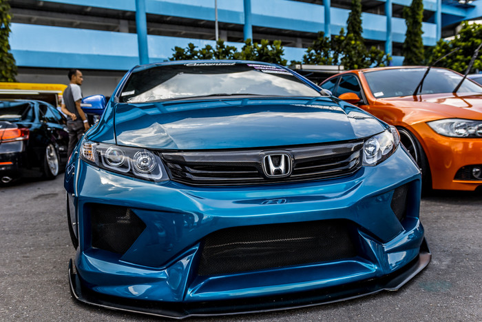 車のエアロパーツの取り付け方法と修理方法|メーカー/隙間埋め