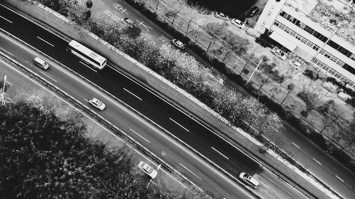 路側帯の種類・路側帯駐車と路肩の違い｜車道の外側線