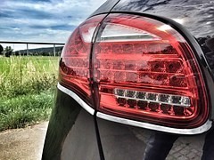 洗車のコツ・拭き上げのコツ|黒い車/水垢/手洗い/夏/窓