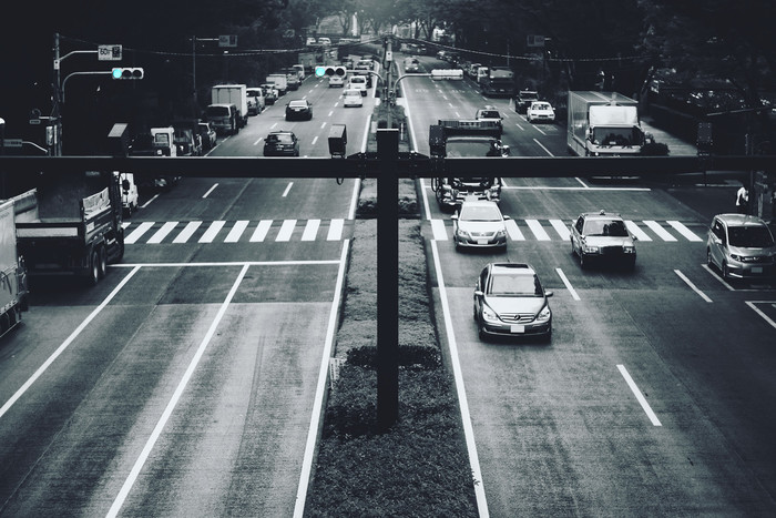 通行止めの交通標識の意味と場所｜歩行者/大型貨物/自動車