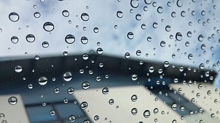ワイパーブレードの交換方法/時期/目安・車種別交換方法