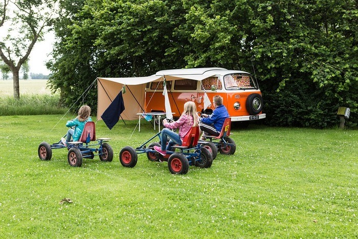 【地域別】キャンピングカーの駐車場の場所と住む場合の駐車場